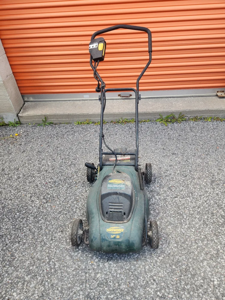 Yardworks 14" Electric Lawn Mower image indicator(2)