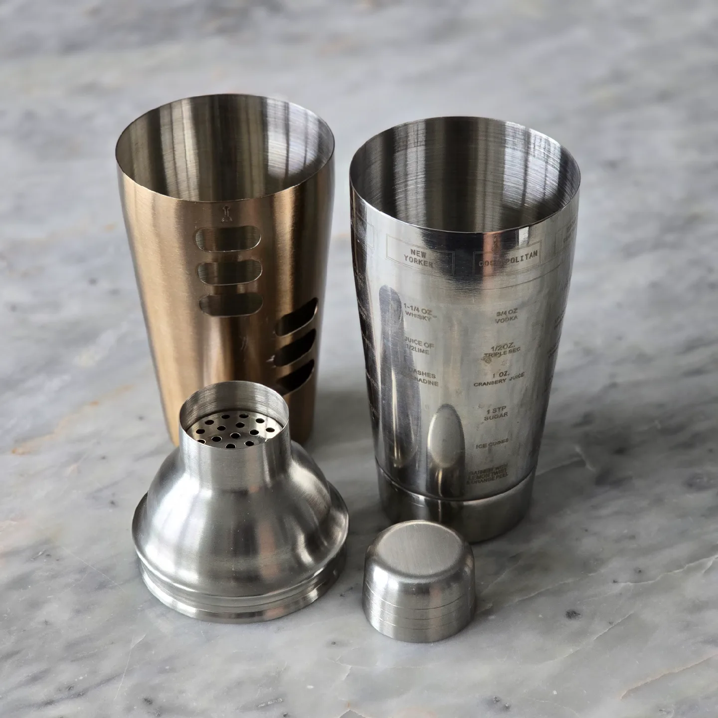 Cocktail Shaker with Recipes image indicator(3)