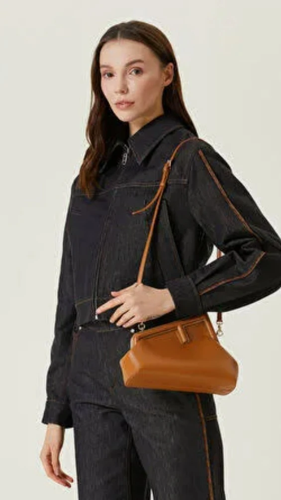 Fendi Brown Leather Handbag - photo 5