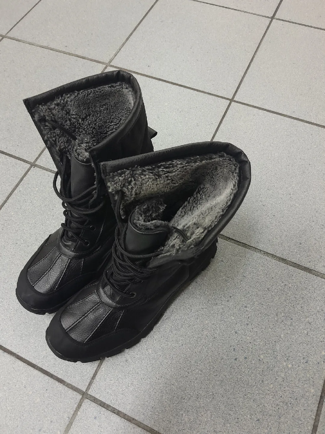 Black Winter Boots Original Rugged OutBound Size 10.5