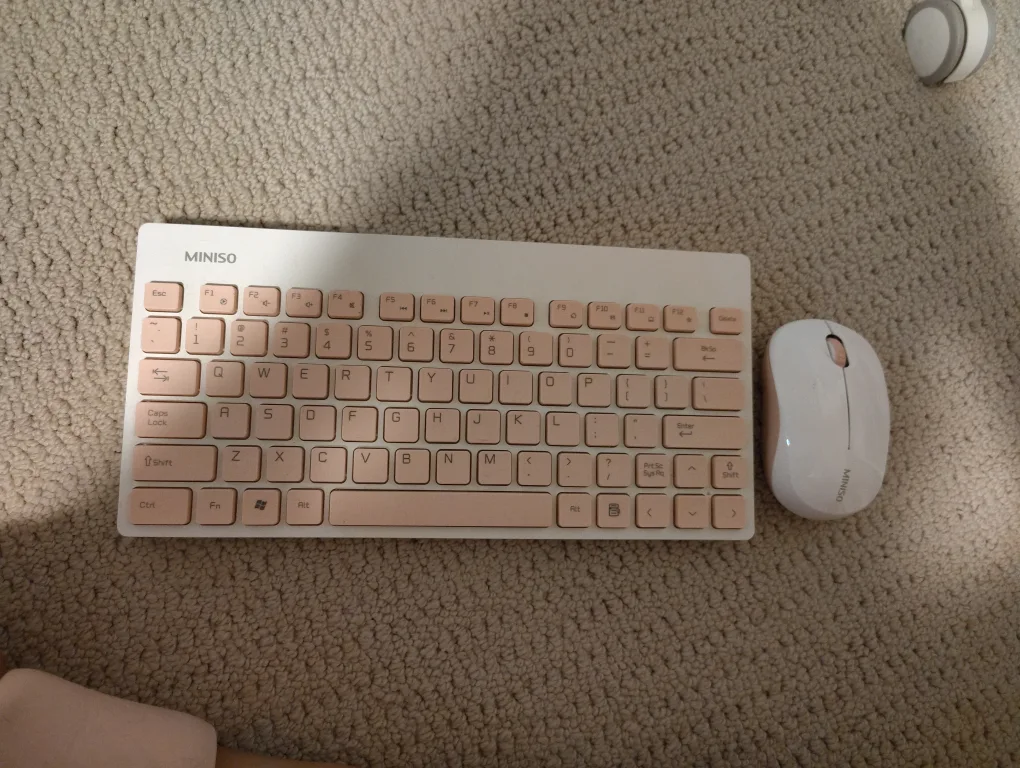 MINISO Wireless Mouse and Keyboard Set