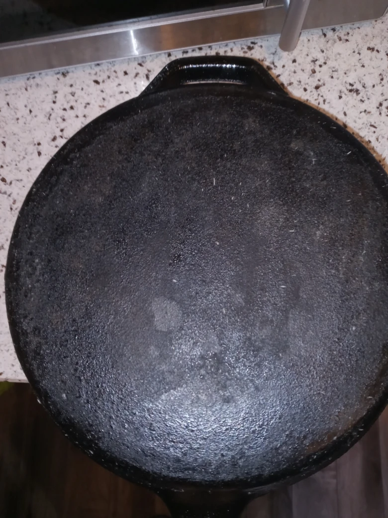 cast iron skillet (not for cooking) - photo 2