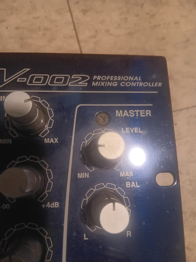 Vestax PCV-002 Professional Mixing Controller image indicator(2)