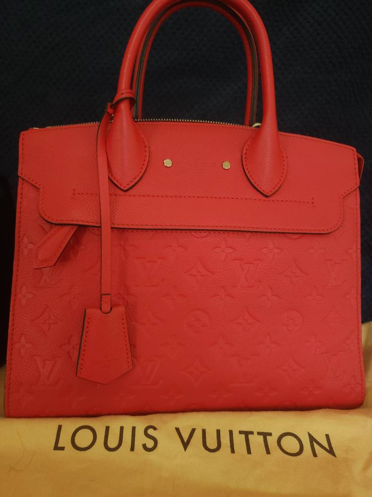 Louis Vuitton Pont Neuf MM in Poppy - photo 3