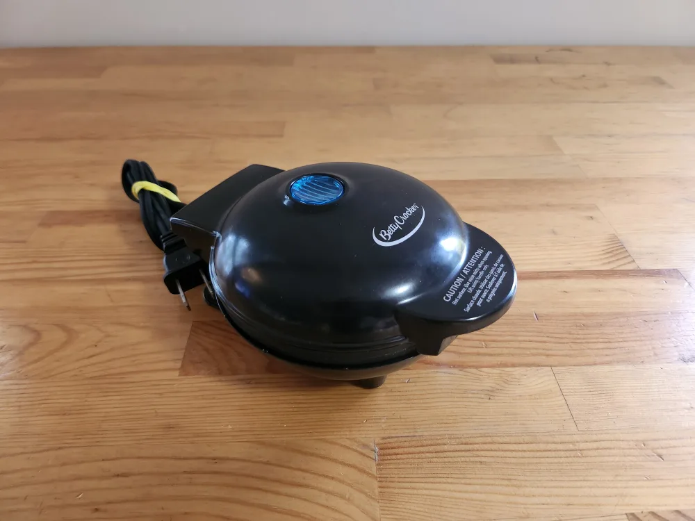 Betty Crocker Griddle Buddy Mini Grill thumbnail
