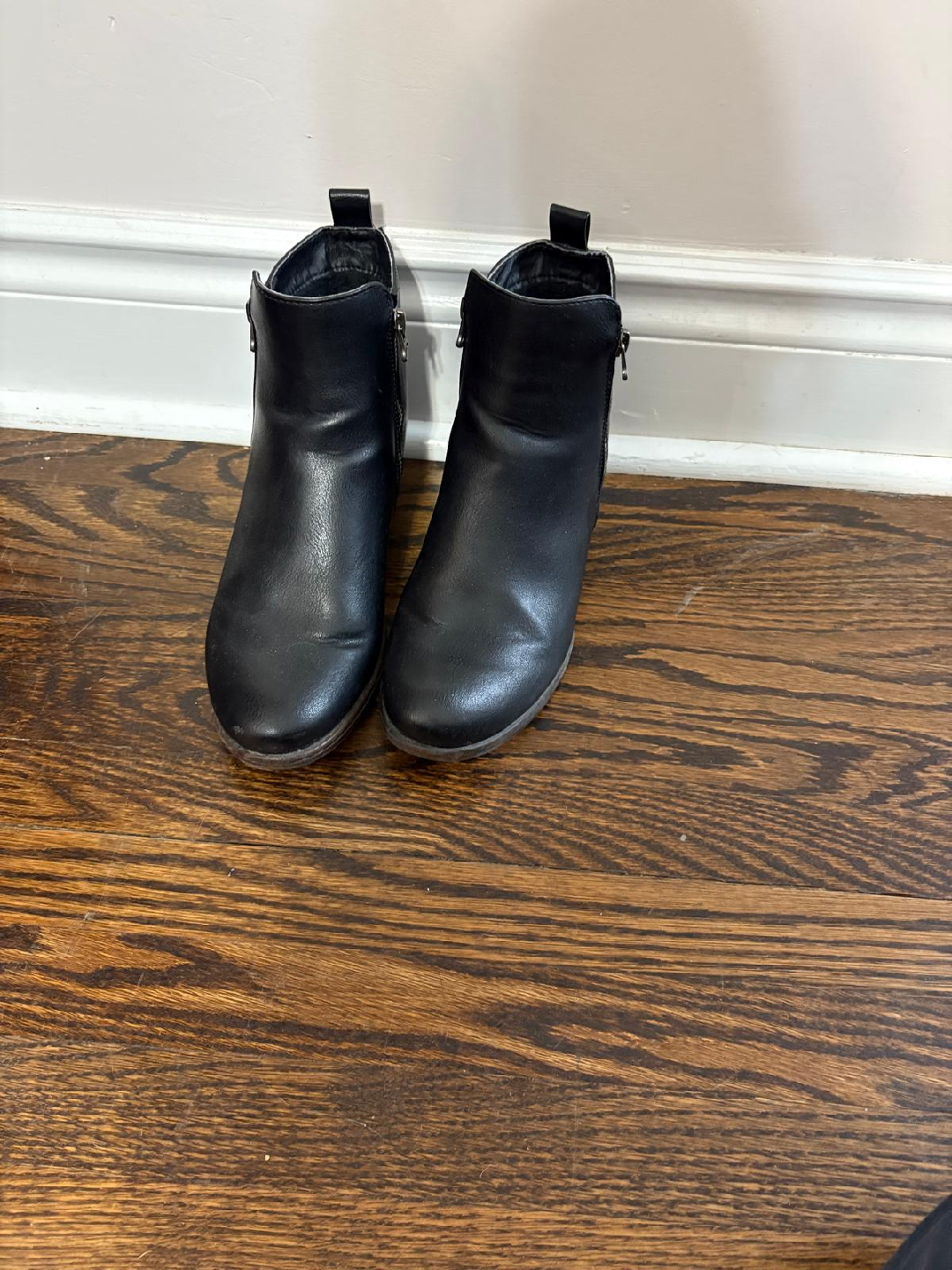 Taxi Black Ankle Boots Size 7 - photo 3
