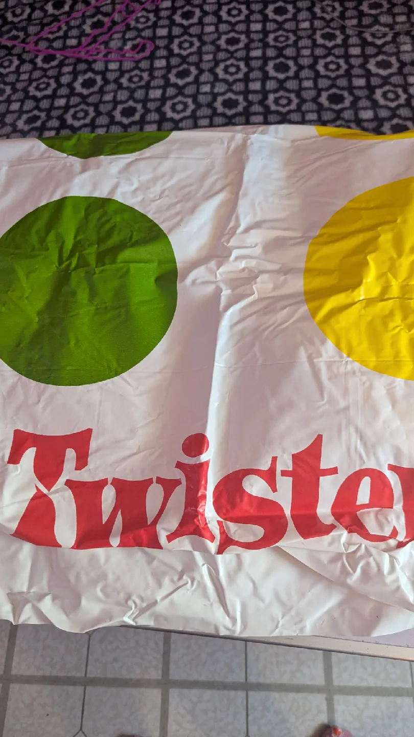 Twister Game - Classic Fun for Ages 6+ image indicator(4)