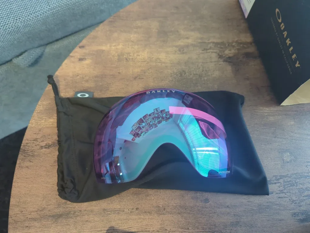 New Oakley Flight Deck Pro L Snow Goggles w/ Extra Lens image indicator(2)