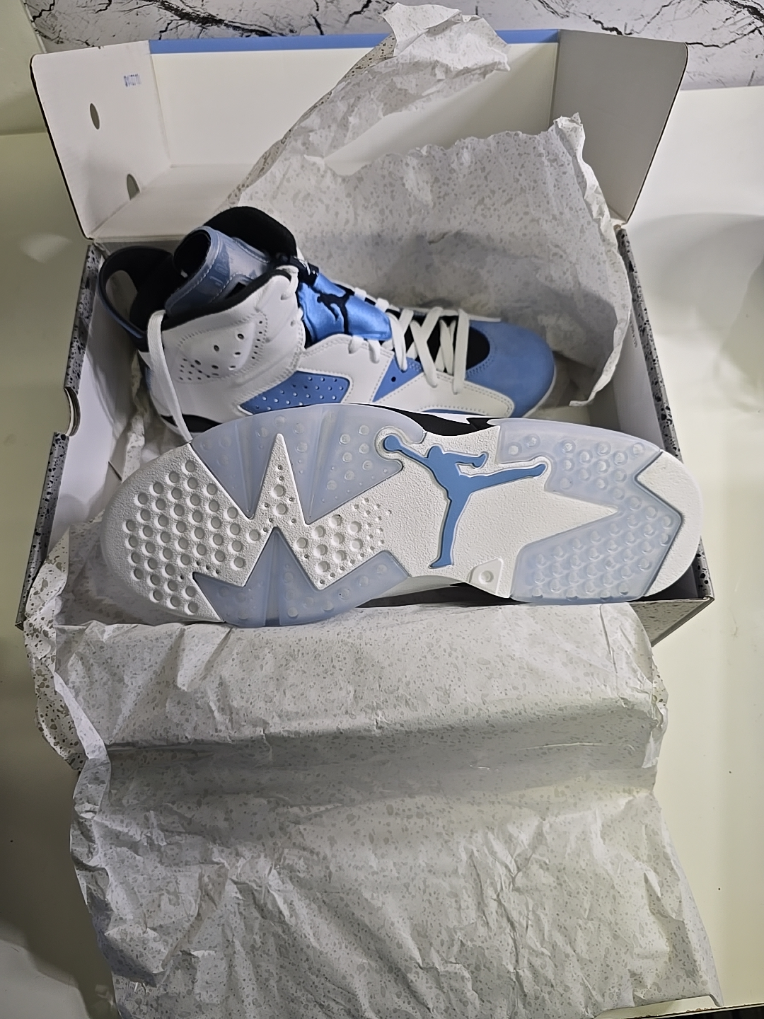 Nike Air Jordan 6 Retro UNC, Size 10 - photo 3