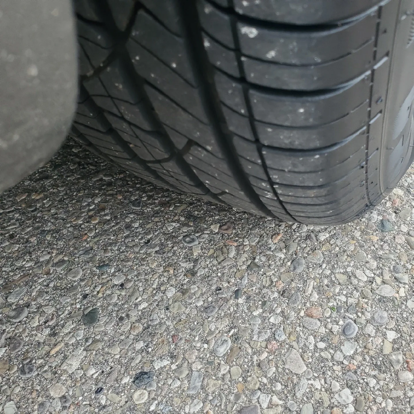 Silver Subaru Outback Wagon 12 image indicator(6)