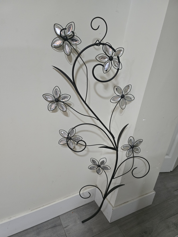 Metal Flower Wall Decor