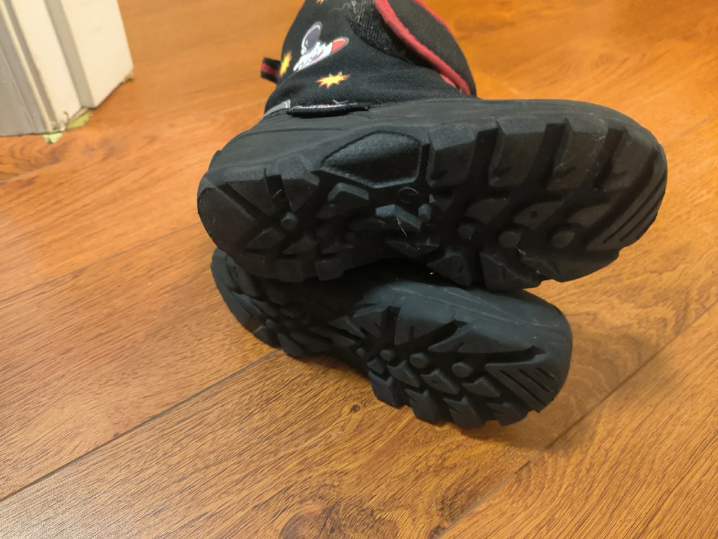 Kids' Black & Red Winter Boots image indicator(2)
