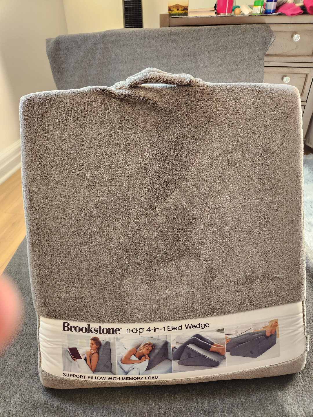 Brookstone n-a-p 4-in-1 Bed Wedge Pillow