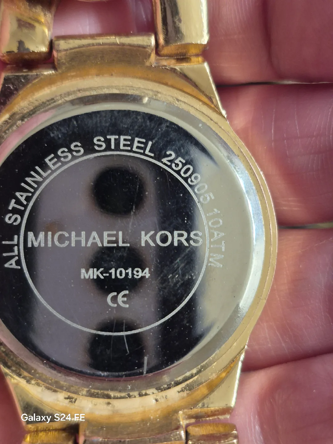 ladies  Michael  kors watch , new battery image indicator(2)