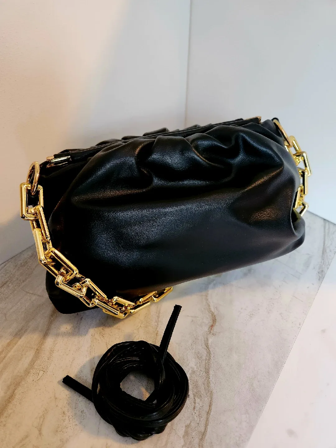 vegan handbags- Stylish Shoulder Bag image indicator(3)