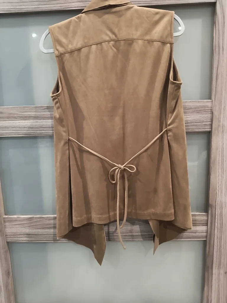 Katherine Barclay Montreal Suede Vest - Size M image indicator(4)