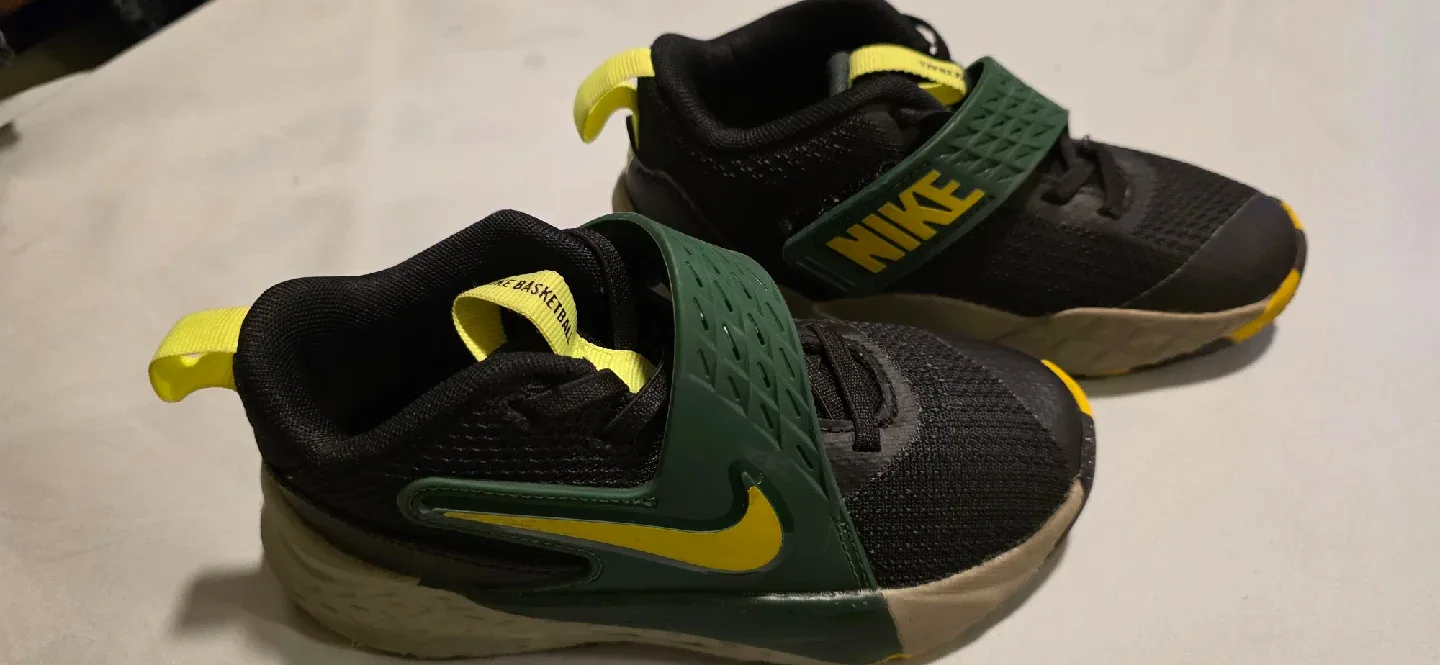 Nike Team Hustle D 10 Toddler Shoes  12C