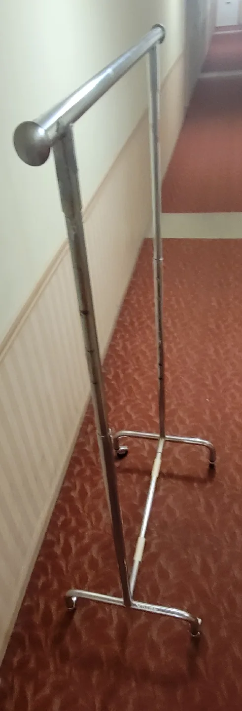 Adjustable Metal Garment Rack/ Rolling Rack image indicator(3)