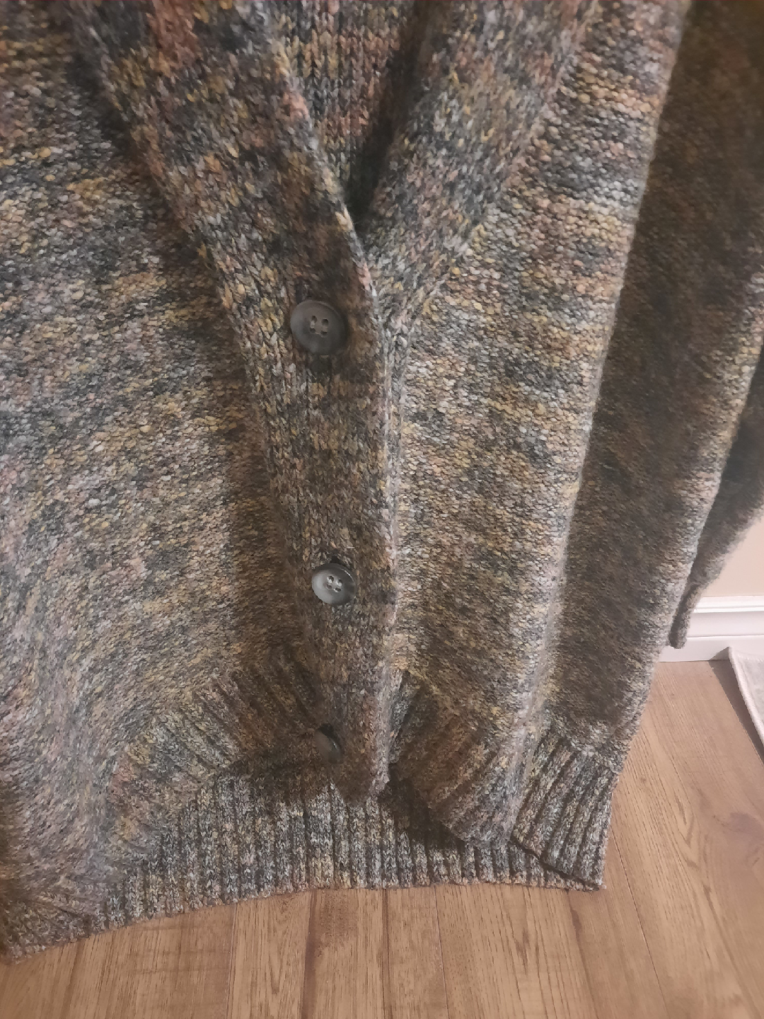 Cardigan sweater pick up in st.albert - photo 3