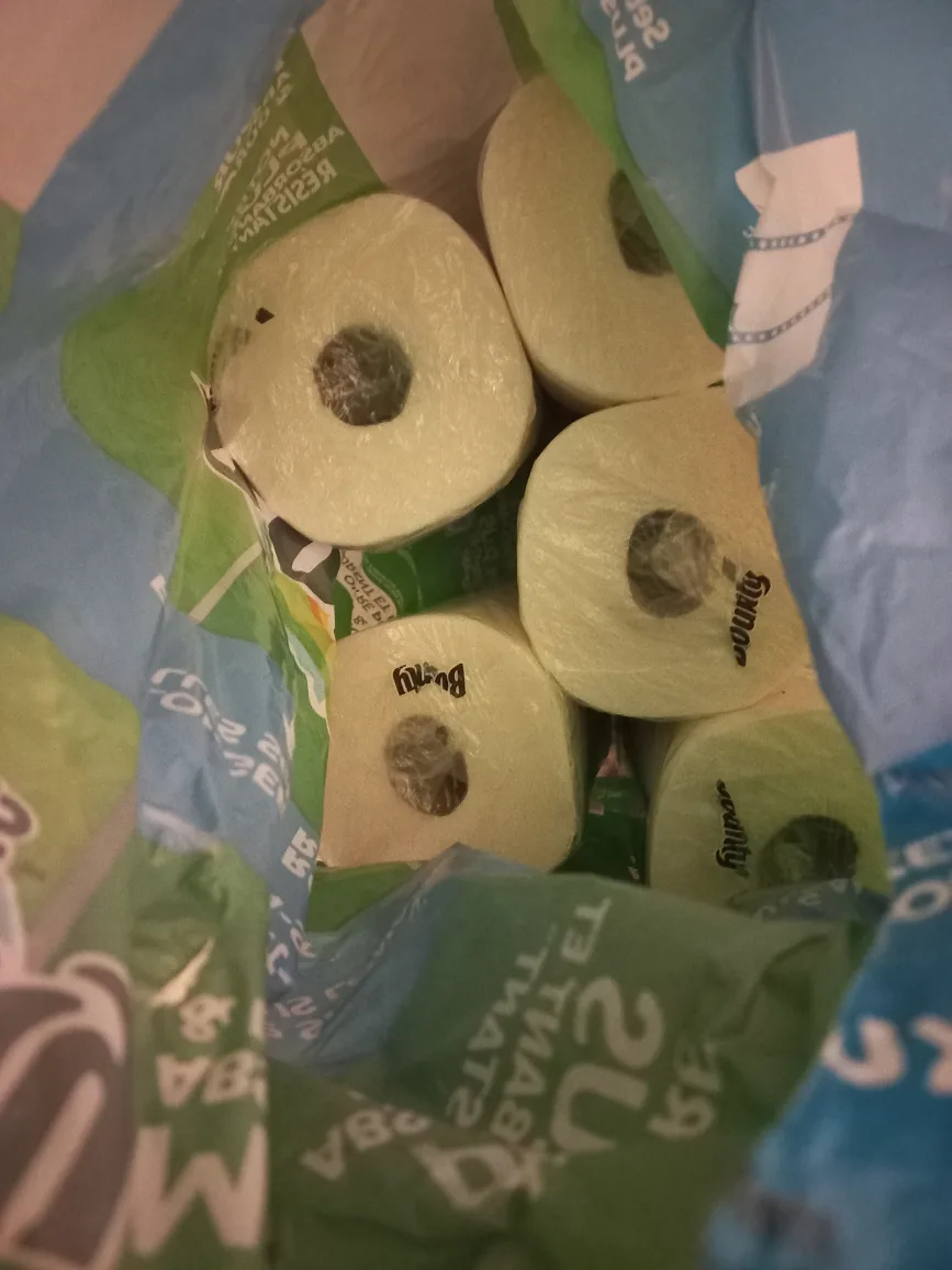 Facial Tissues, Toilet paper, Paper Towels image indicator(3)