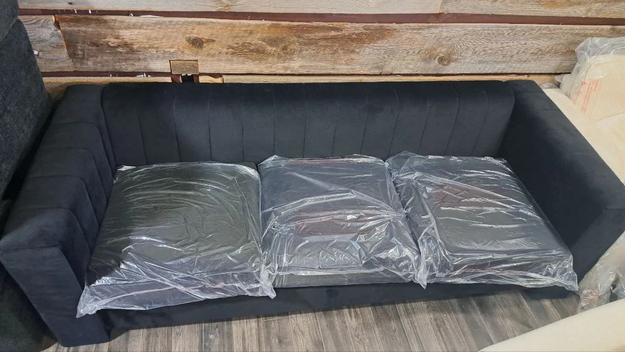 Black Velvet Sofa - Like New! image indicator(6)