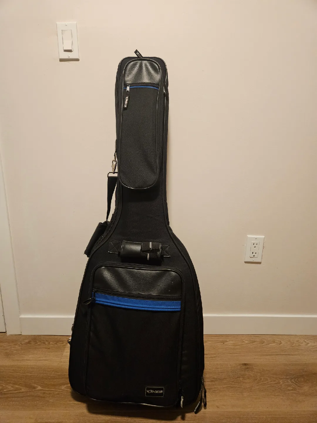 Tanglewood TW28SNQ Acoustic Guitar with Case image indicator(5)