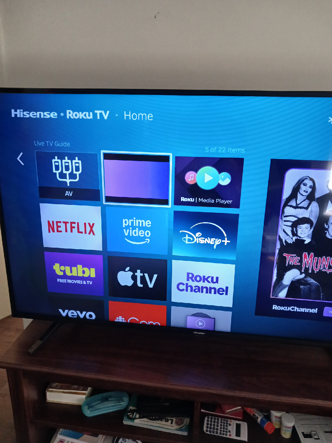 Hisense Roku TV - photo 2