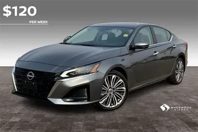 2024 Nissan Altima Platinum image indicator(10)