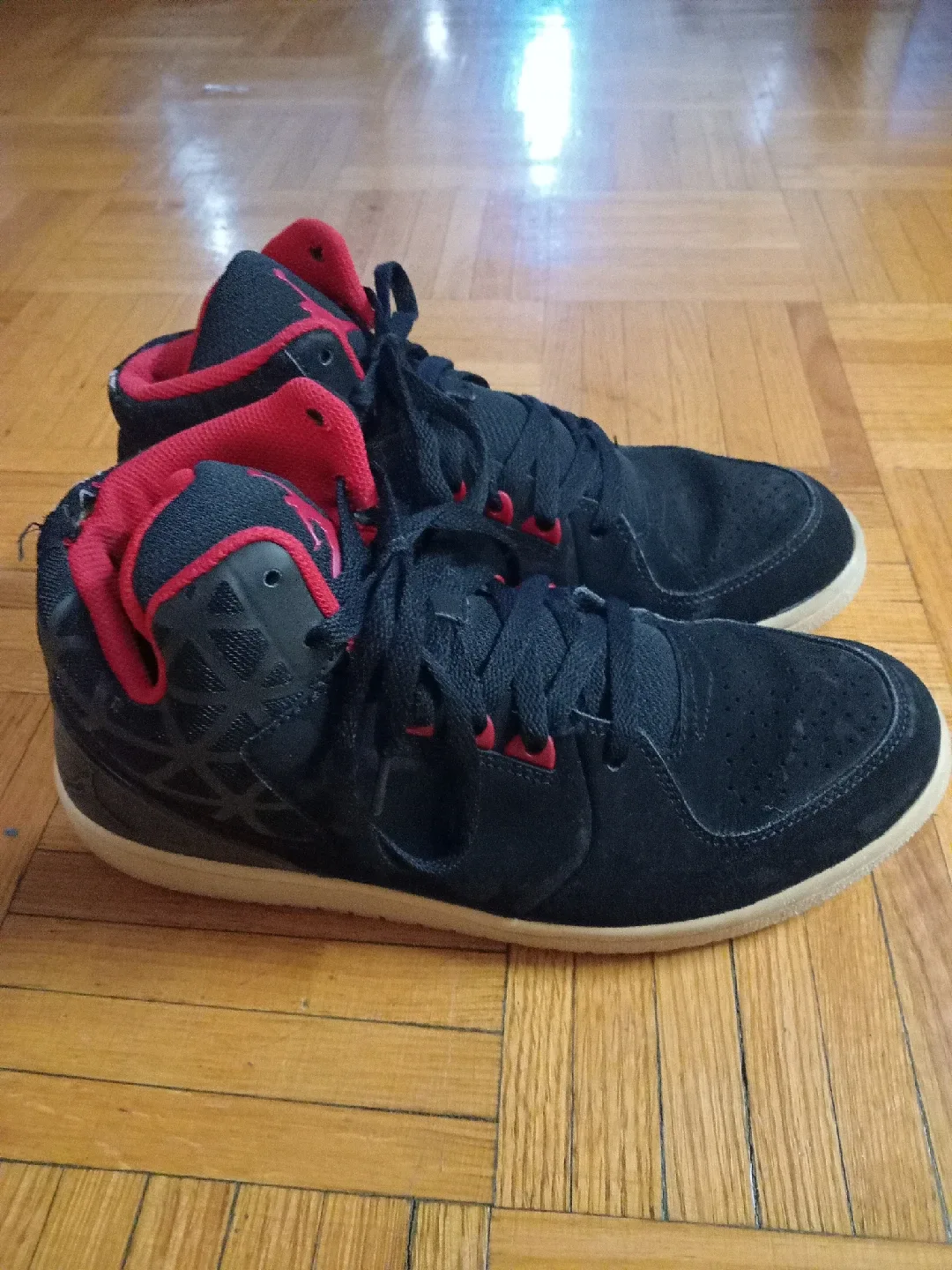 Jordan Flight 45 High Black/Red Sneakers image indicator(3)