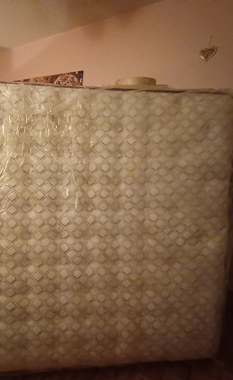 New Queen size Mattress image indicator(4)