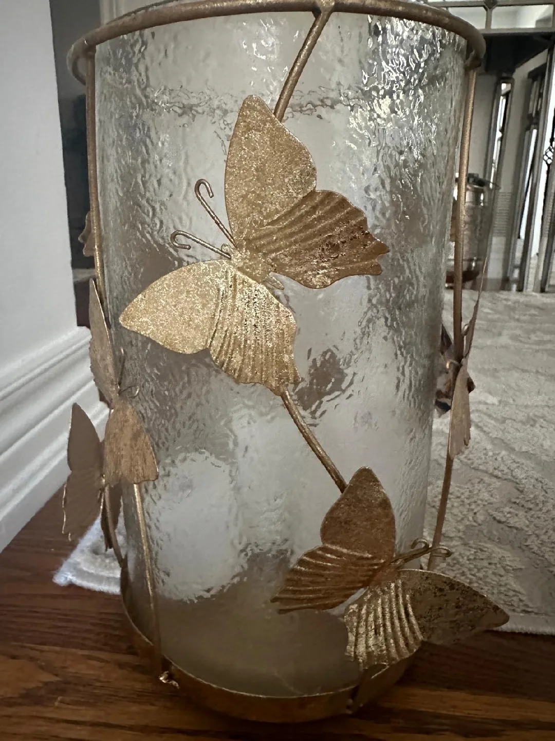 Homesense Butterfly Candle Holder image indicator(2)