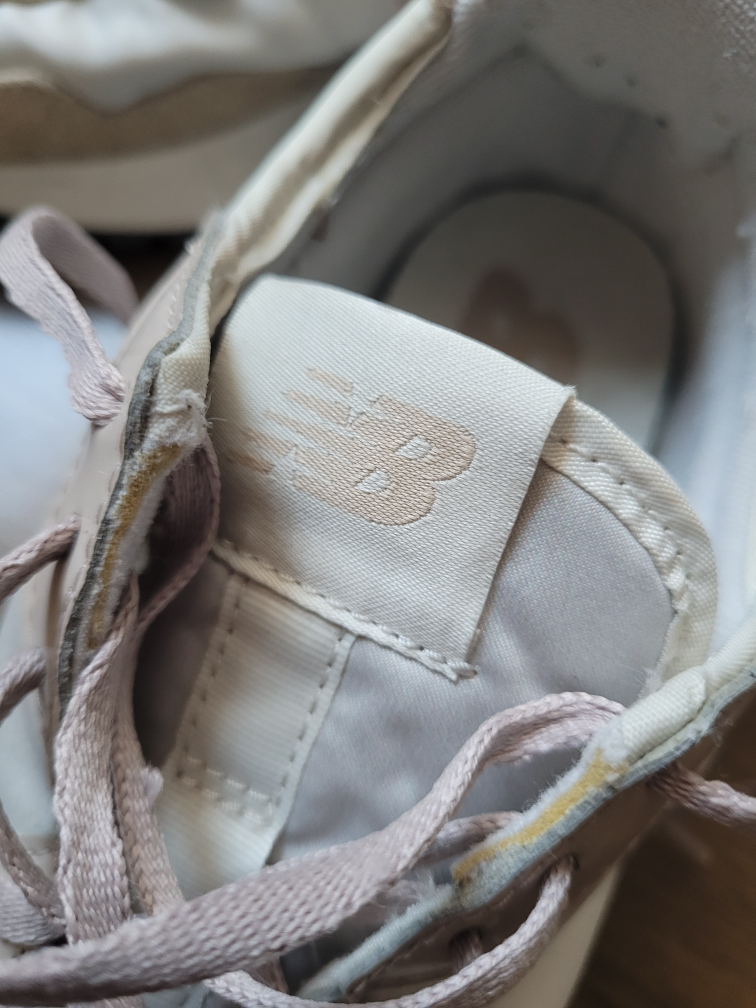 New Balance 327 Sneakers - photo 2