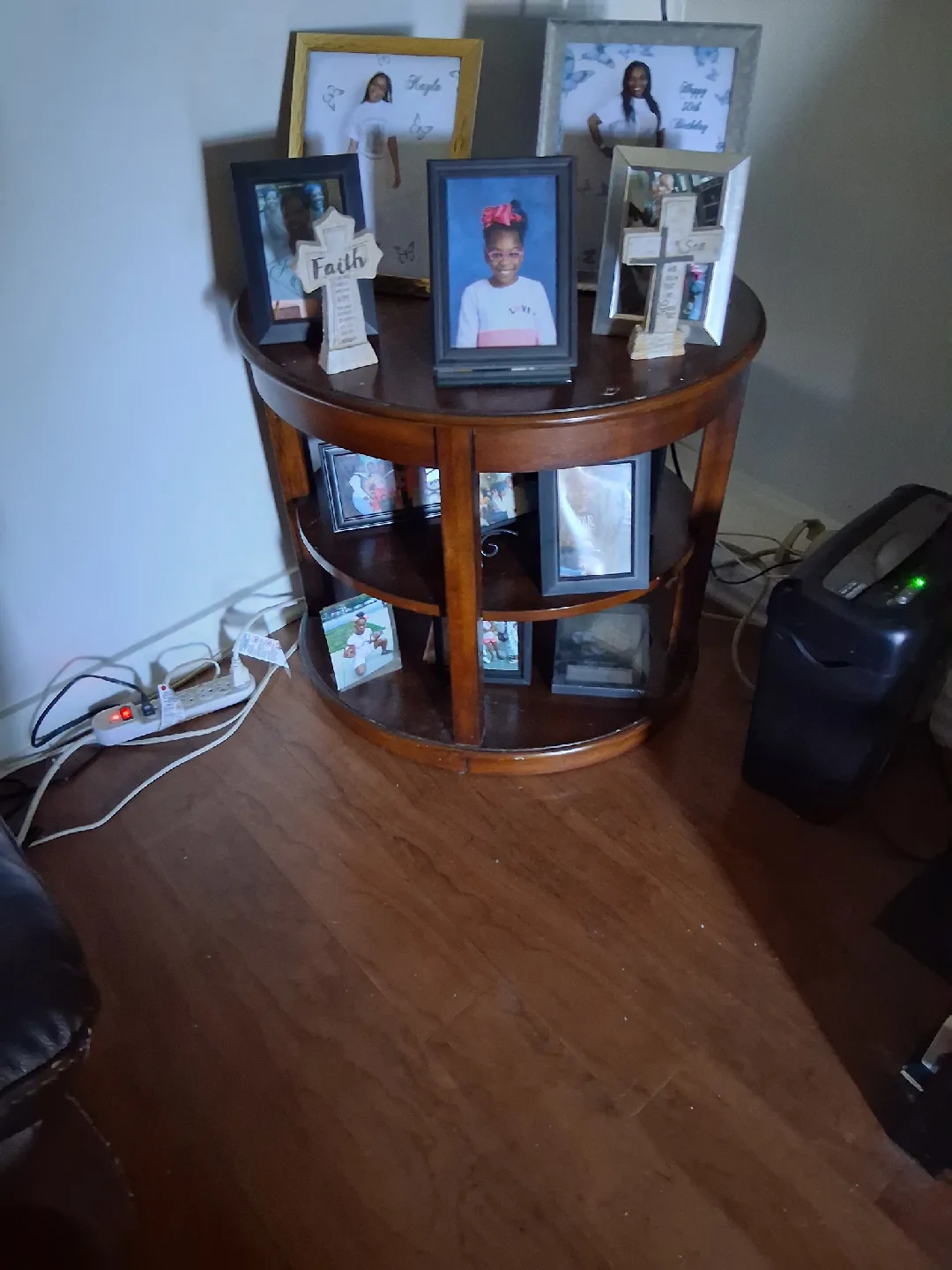 selling great furniture image indicator(5)