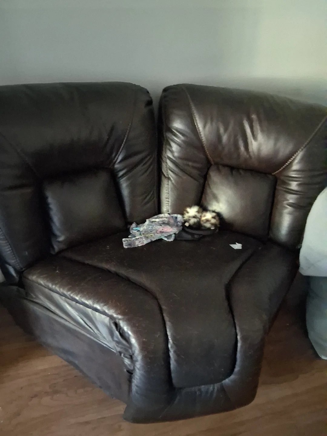 selling great furniture image indicator(10)