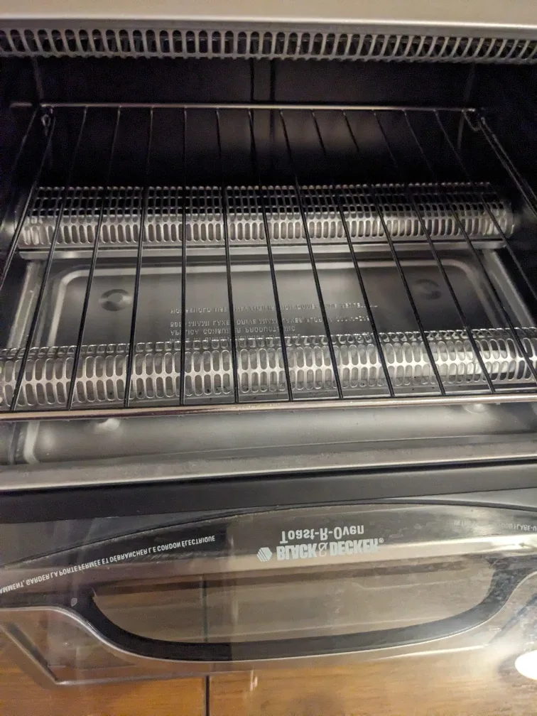 leather couch and knew toaster over image indicator(2)