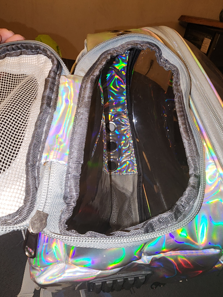 Kuddli  Holographic Pet Carrier Backpack - NEW - photo 4