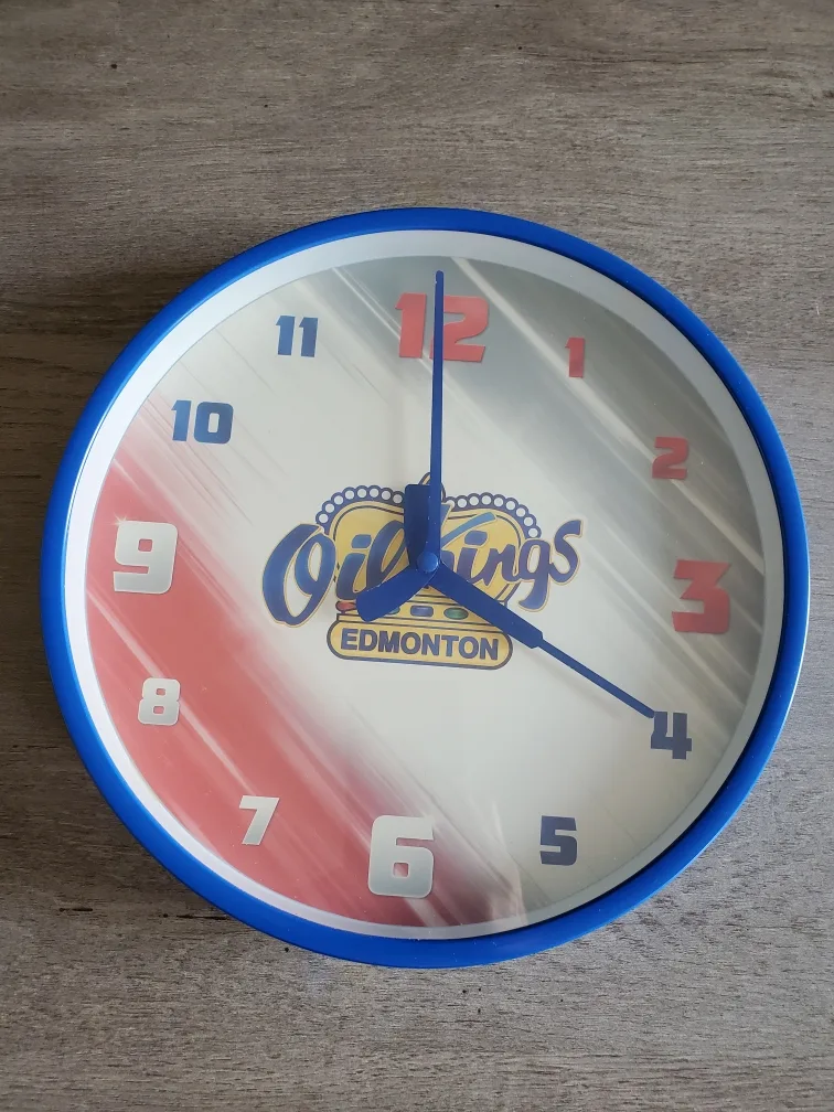 Oil Kings Wall Clock 🧡 thumbnail