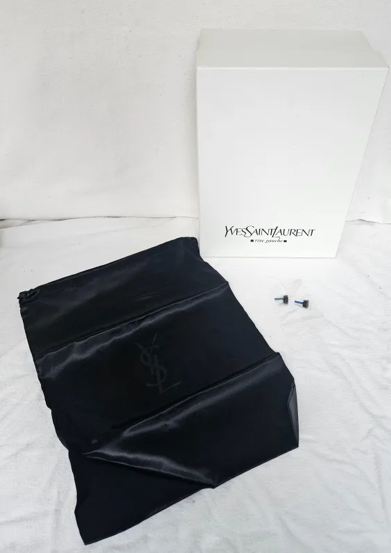 New Yves Saint Laurent Preppy 90 Pump Vitello Vernice Size 10 image indicator(7)