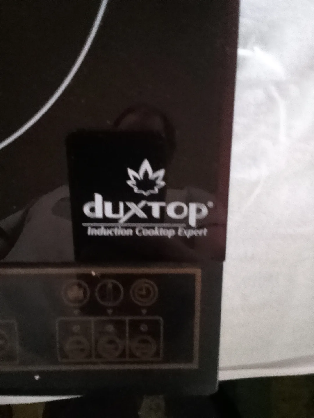 Duxtop 1800W Portable Induction Cooktop Countertop Burner image indicator(9)