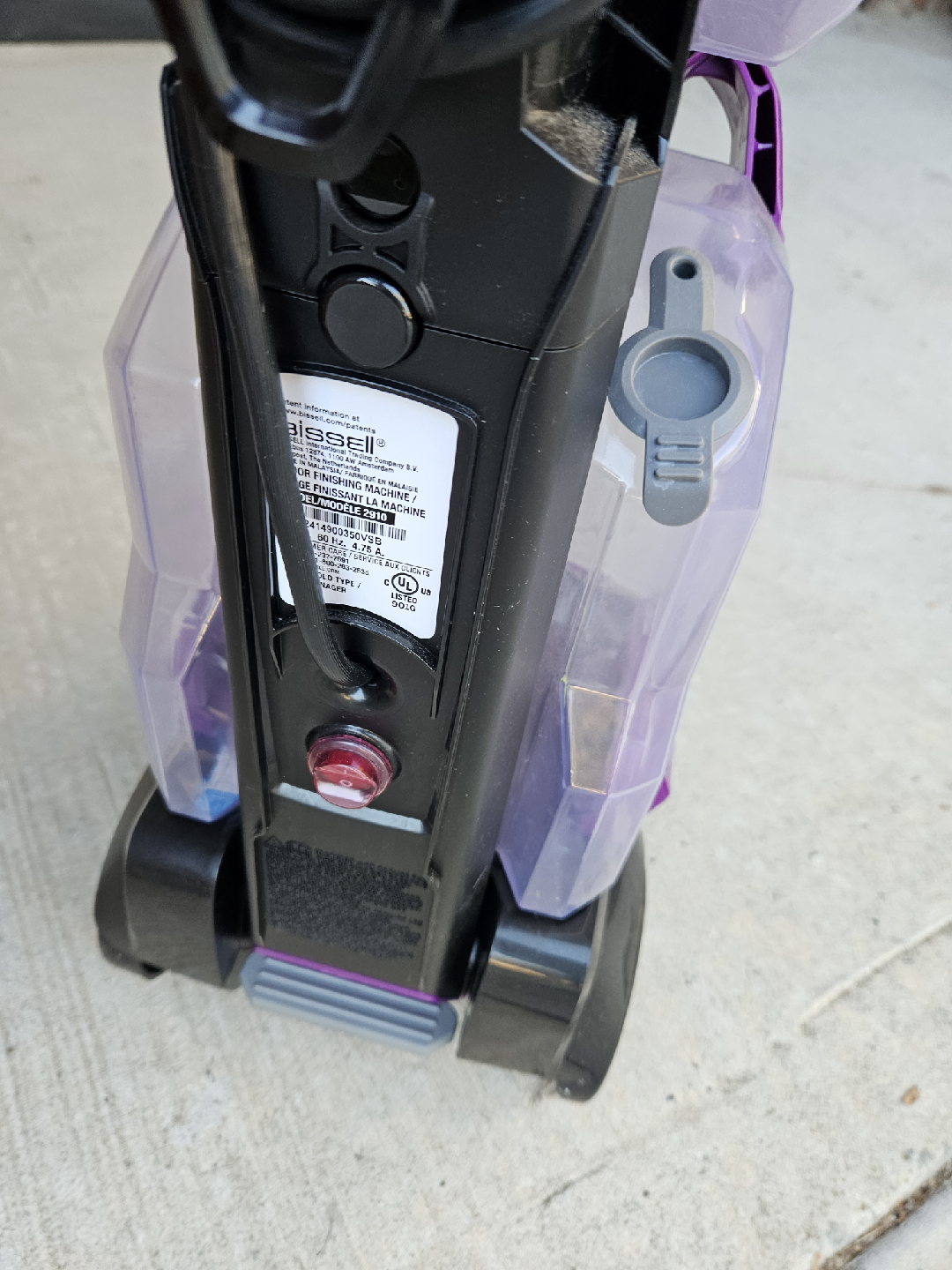 Bissell carpet cleaning machine - photo 3