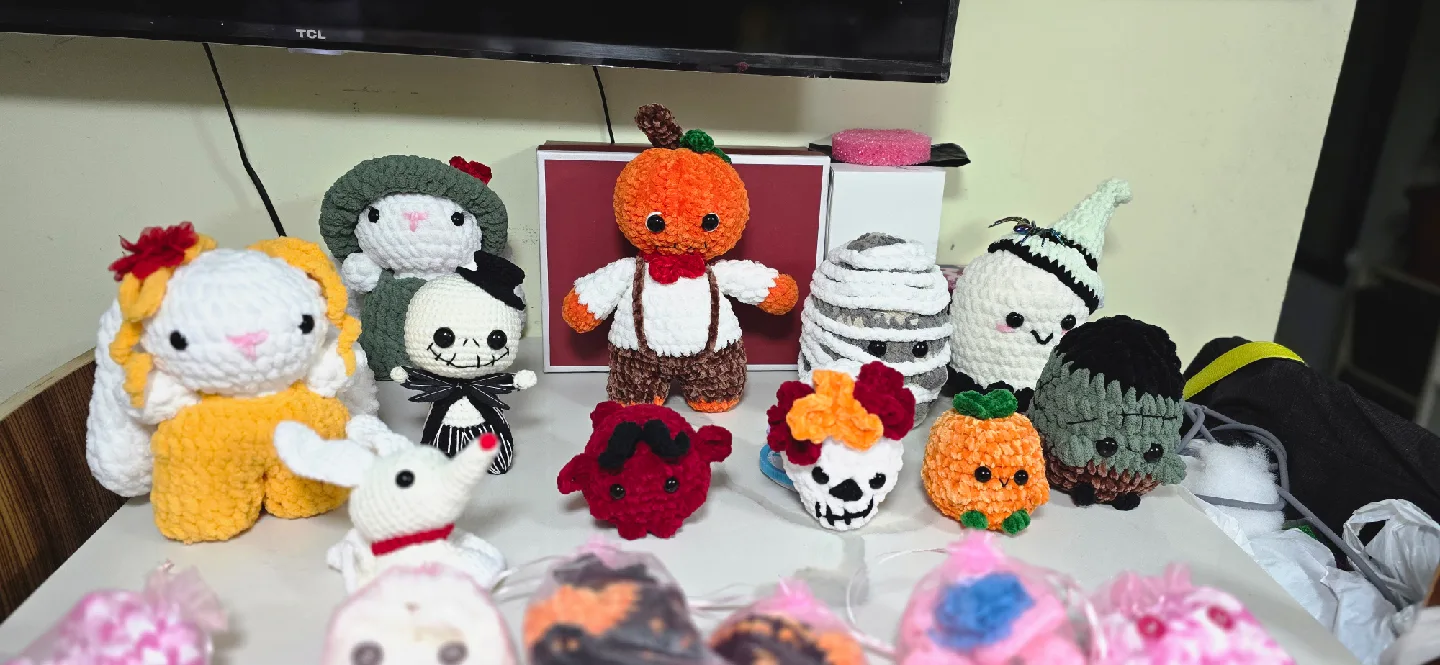 Handmade Crochet Halloween Plushies image indicator(4)
