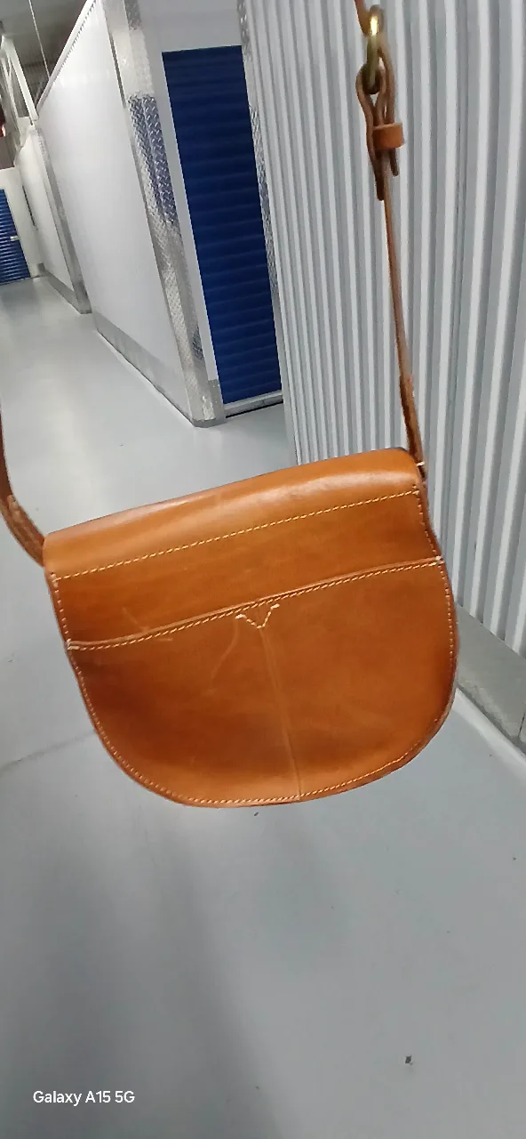 Madewell Brown Leather Saddle Bag image indicator(2)