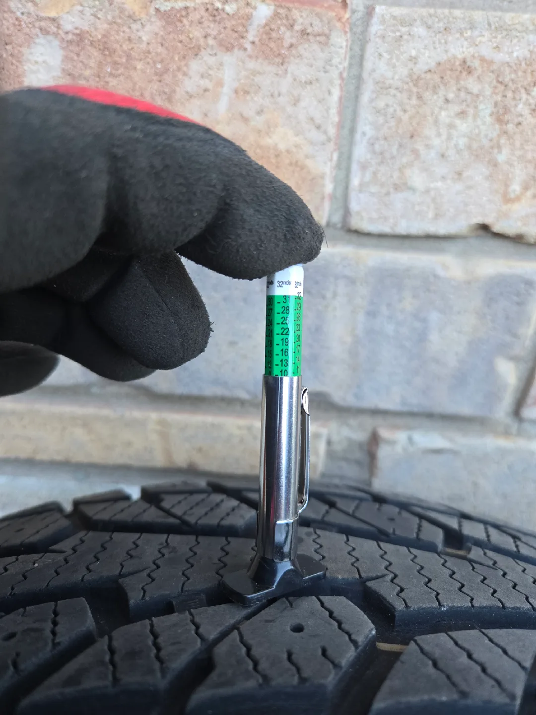 Ecovision W686 Winter Tires 225/65R16 image indicator(10)