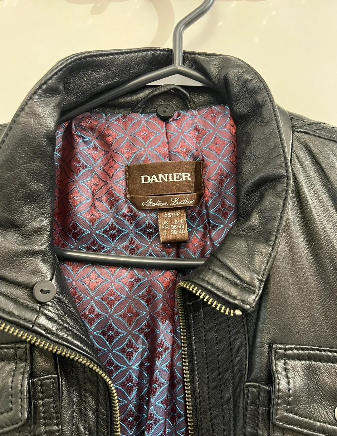 Italian Original Premium Leather Jacket - Size XS image indicator(3)