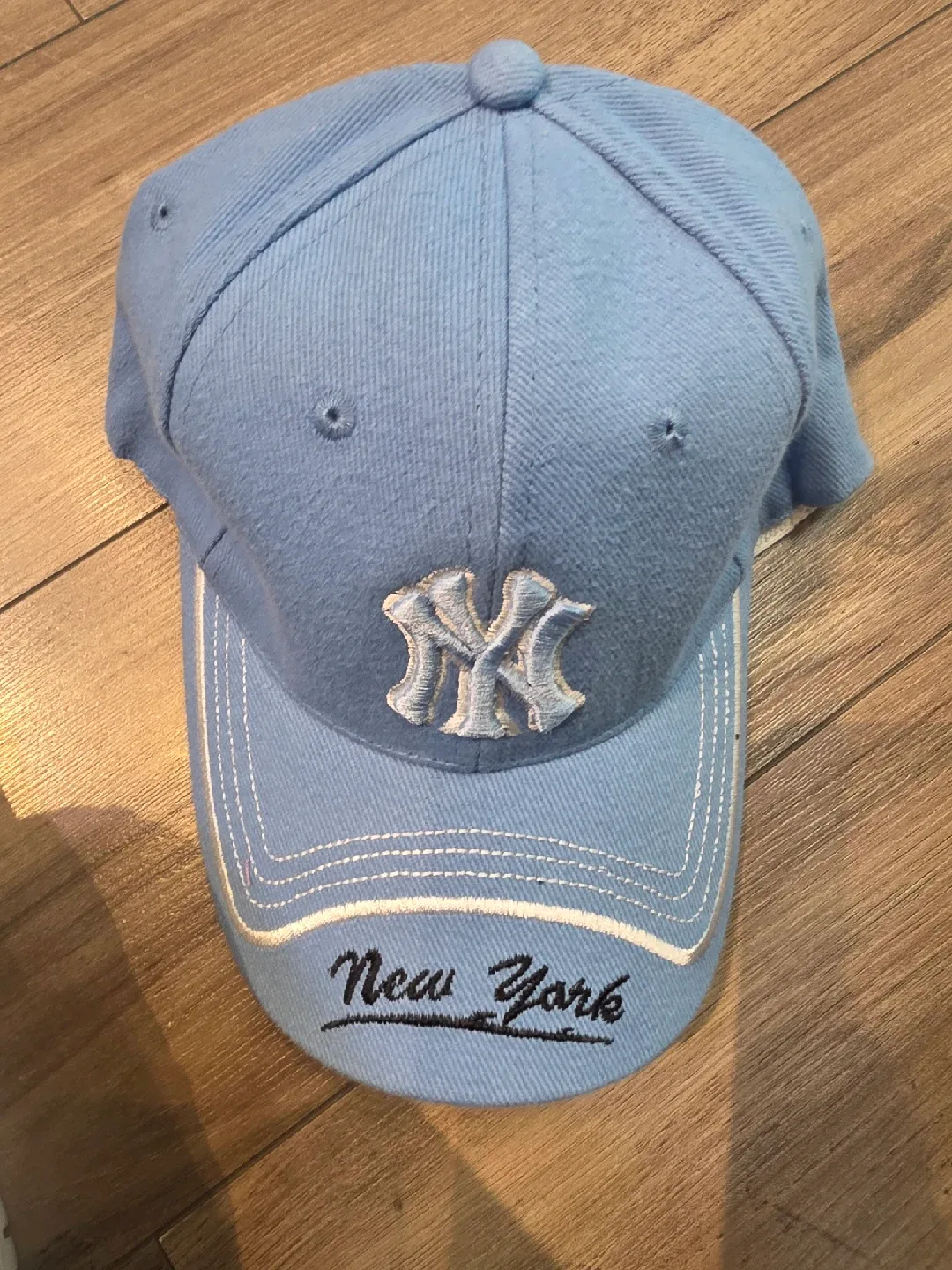 hats on sale image indicator(2)