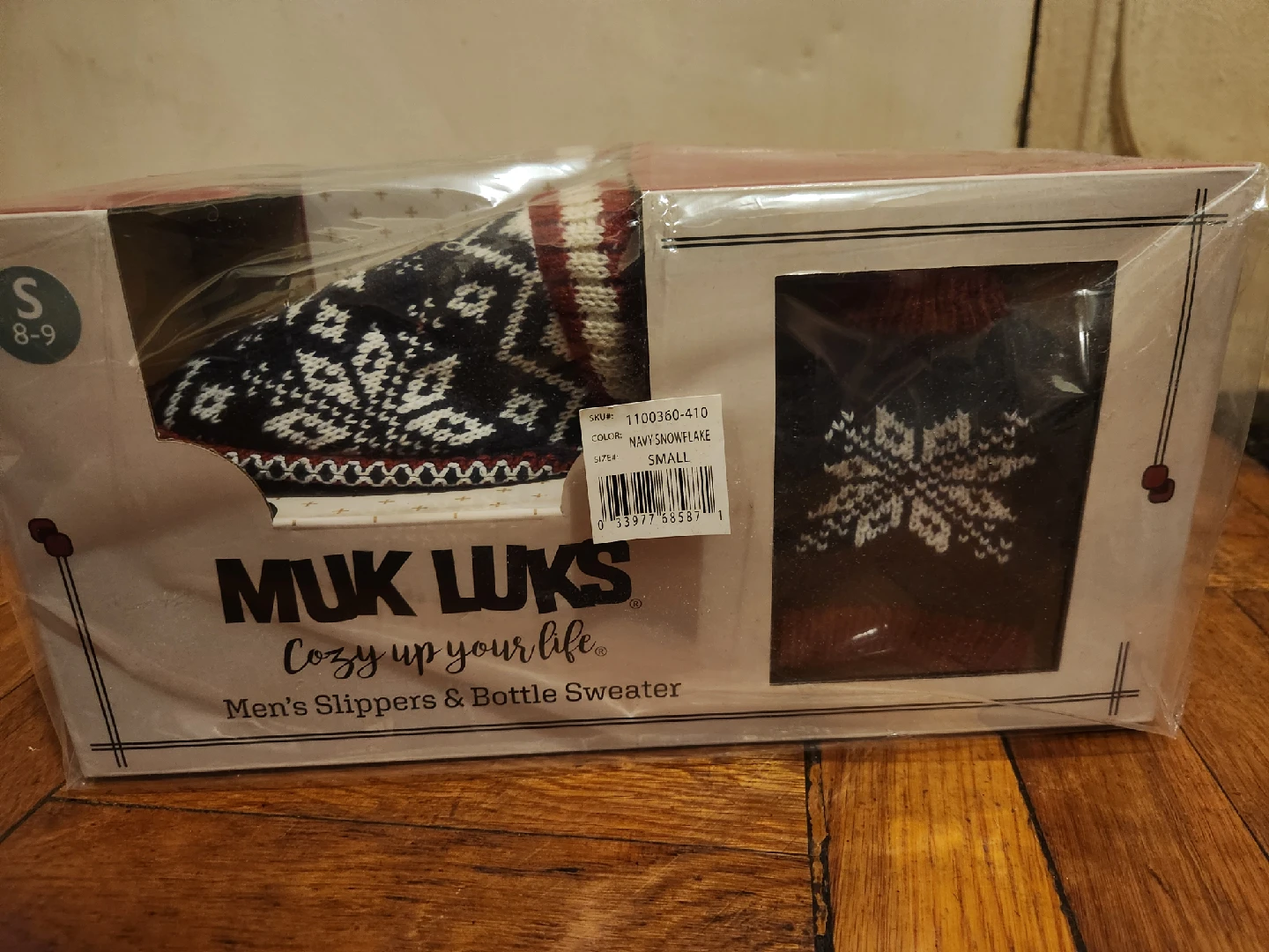 NEW Muk Luks Men's Slippers & Bottle Sweater Size 8-9