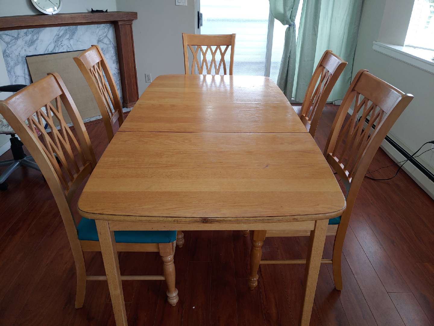 Dining Table with 5 Chairs - photo 2