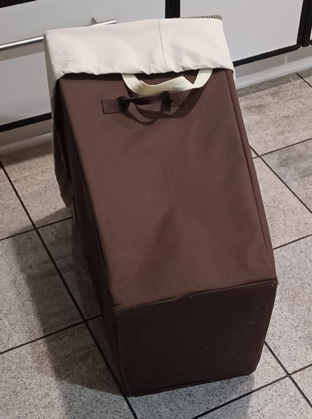 Everfresh Brown Laundry Hamper image indicator(3)