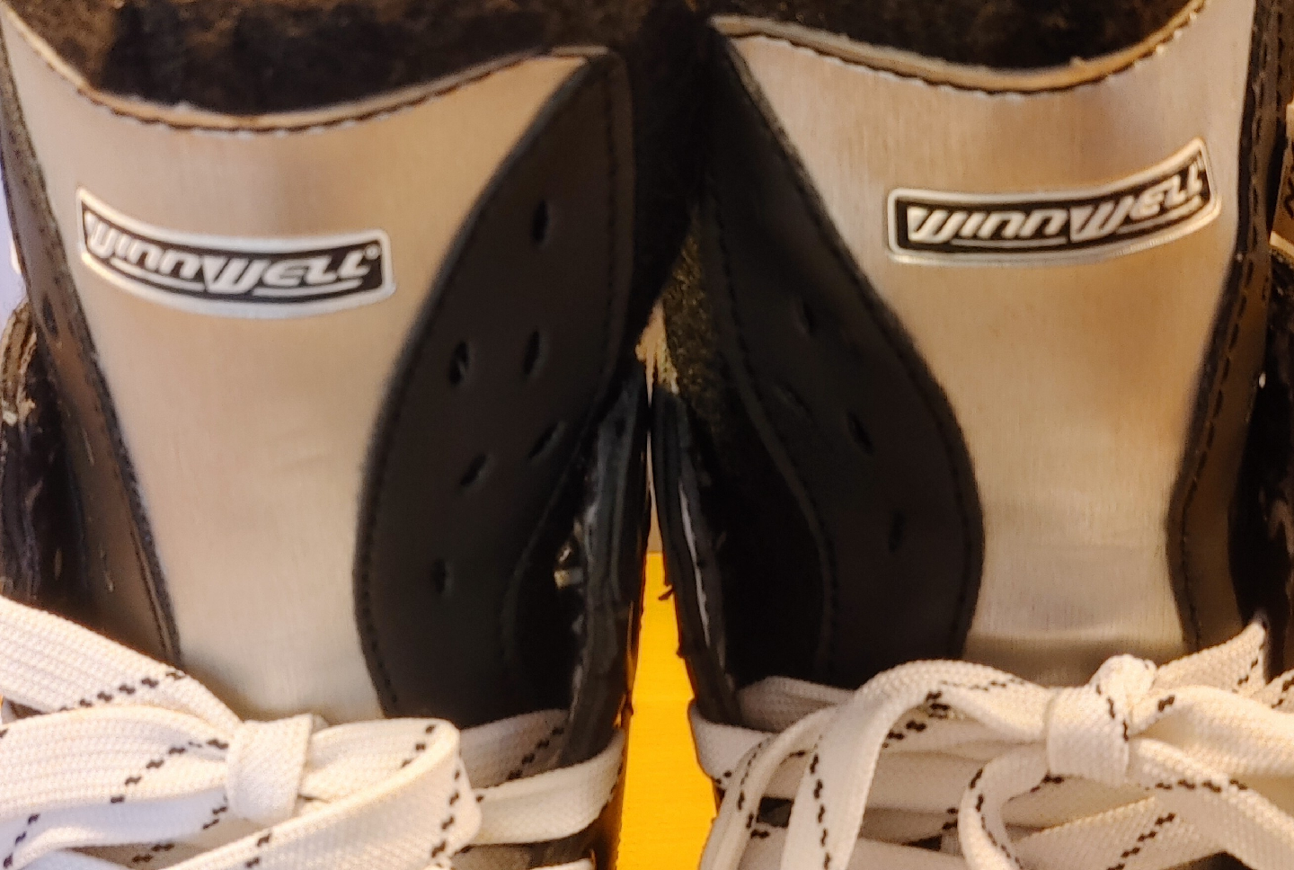 Mens Hockey Skates - photo 4