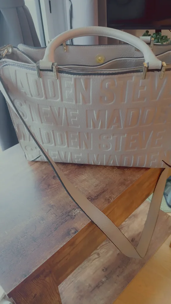 👜 Steve Madden Embossed Cream Handbag ✨ image indicator(10)
